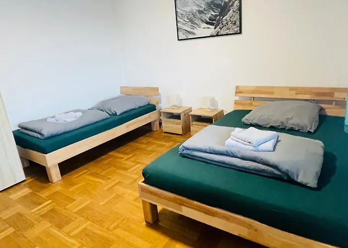 Apartamento 2 *